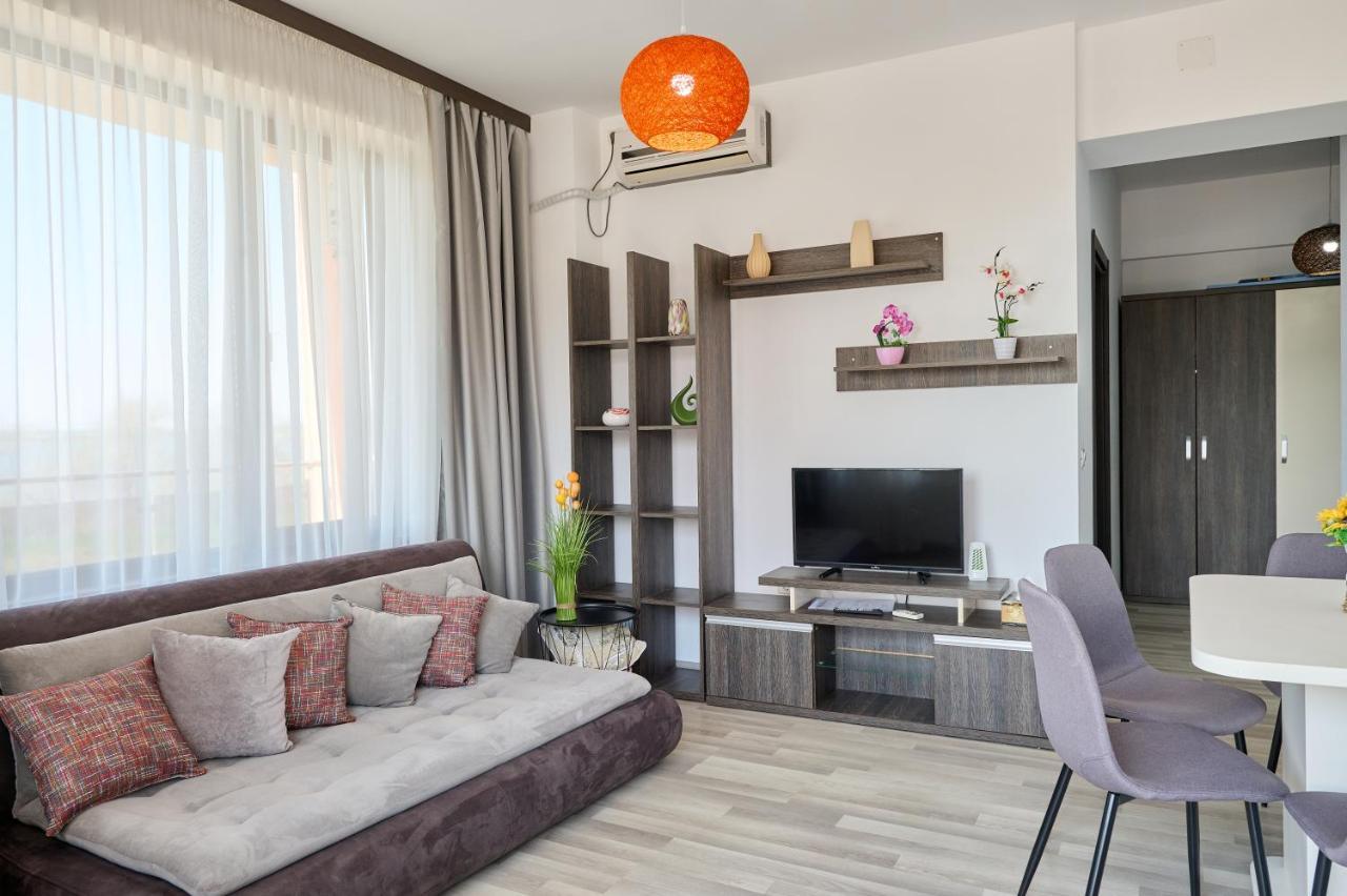 La Vida Loca Apartment Summerland Mamaia Exterior foto
